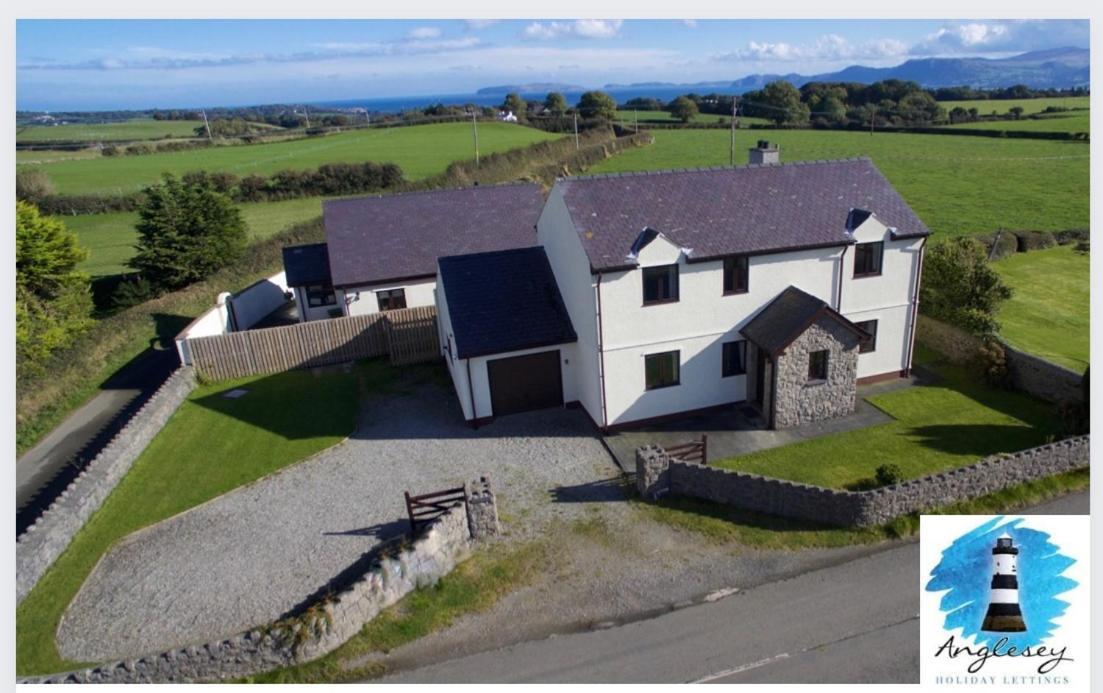 4 Bedroom Detached Farmhouse Mountain Views 보마리스 외부 사진